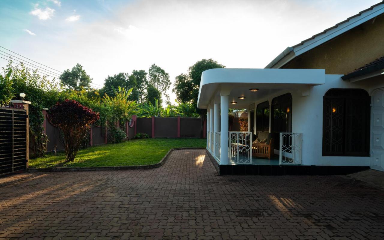 Dreamer'S Accommodation Arusha Exterior photo